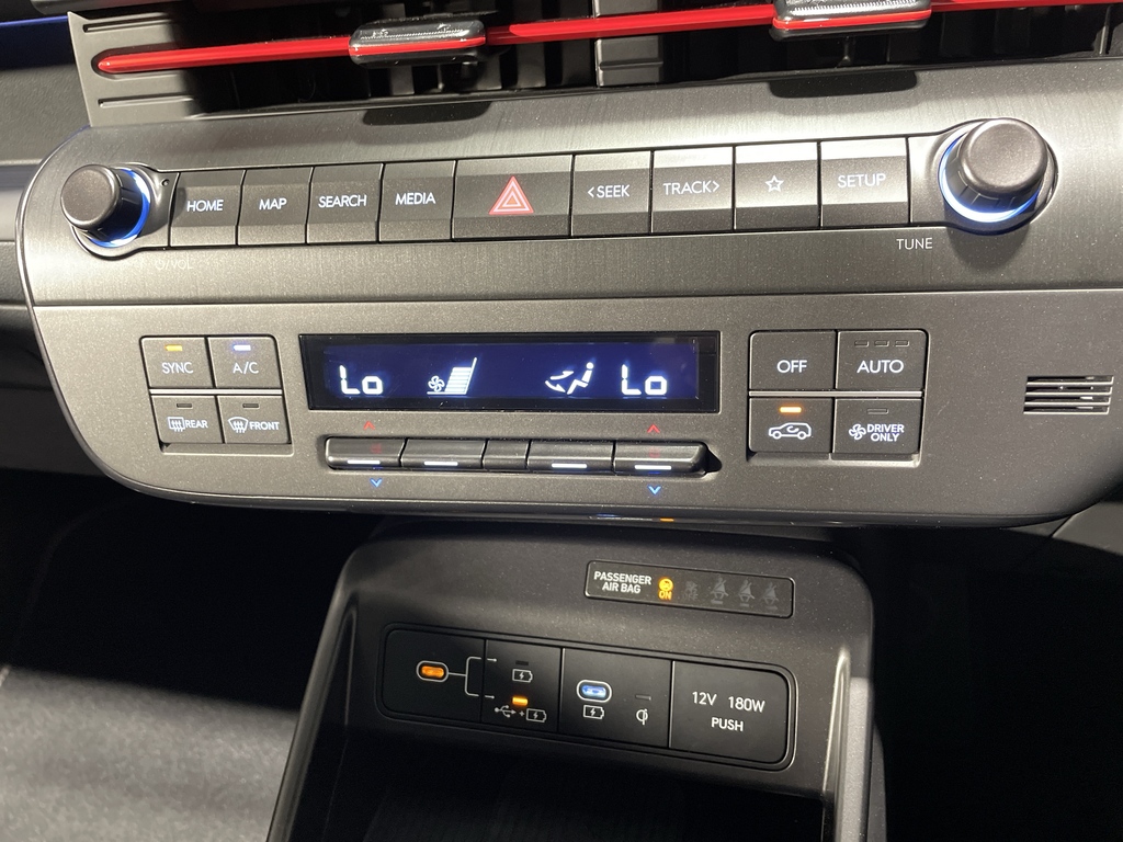 Hyundai Kona 65.4Kwh Ultimate Suv 218 Ps Red #31