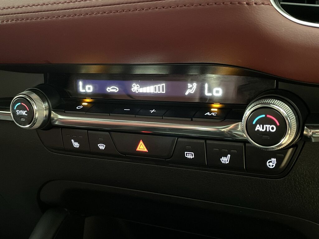 Mazda 3 2.0 E-skyactiv G Mhev Se-l Brown #32