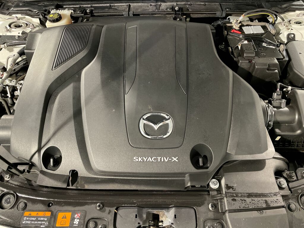 Mazda 3 2.0 E-skyactiv G Mhev Se-l Brown #48