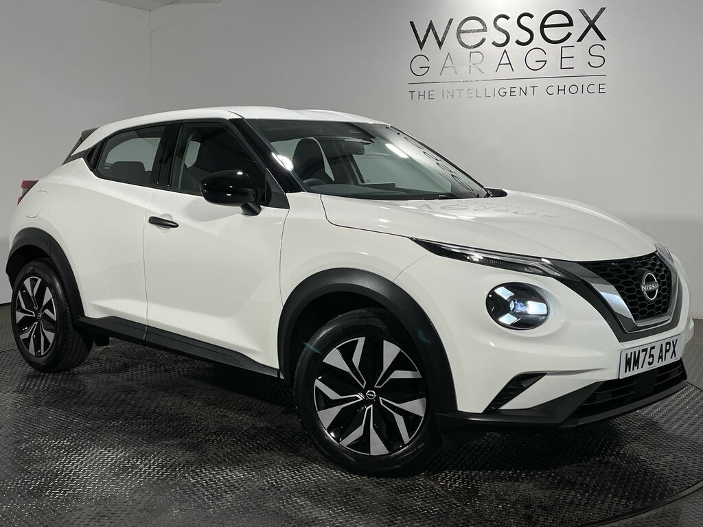 Nissan Juke 1.0 Dig-t Acenta Premium WM75APX White #2