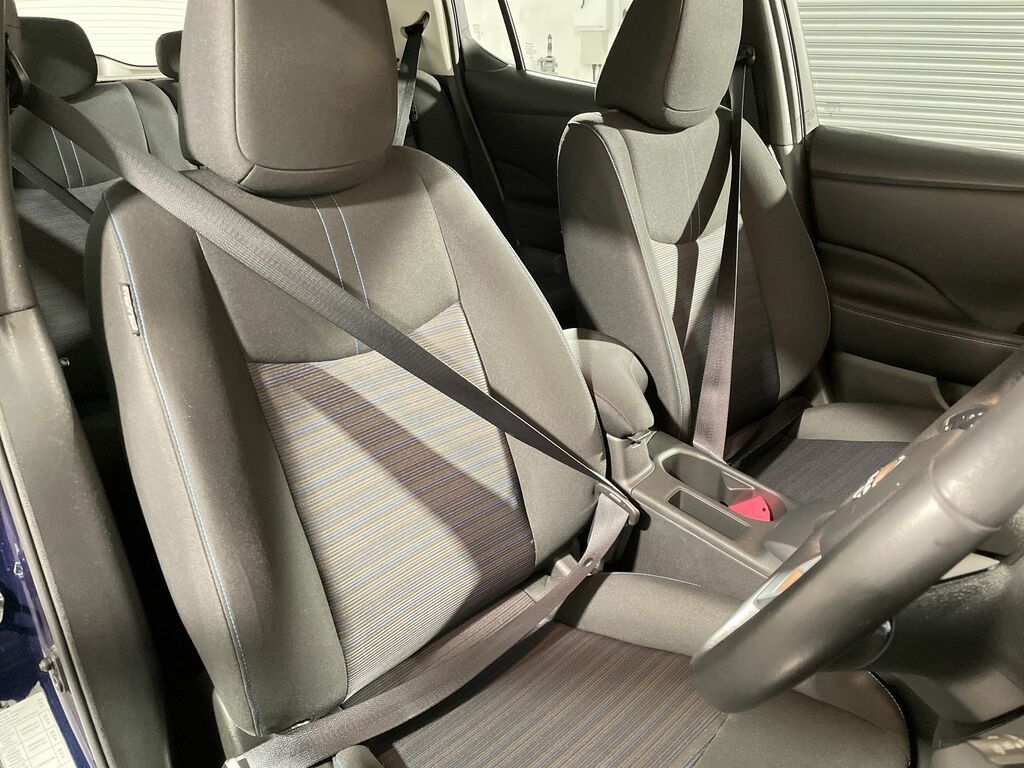Nissan Leaf Tekna Grey #40