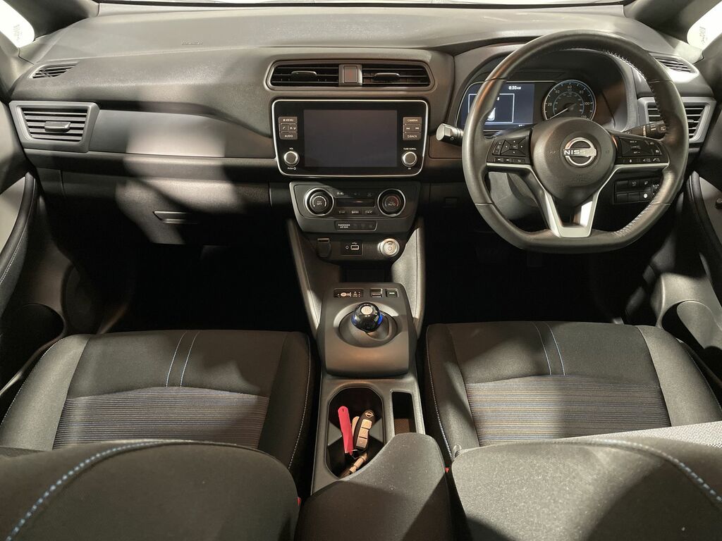 Nissan Leaf Tekna Grey #28