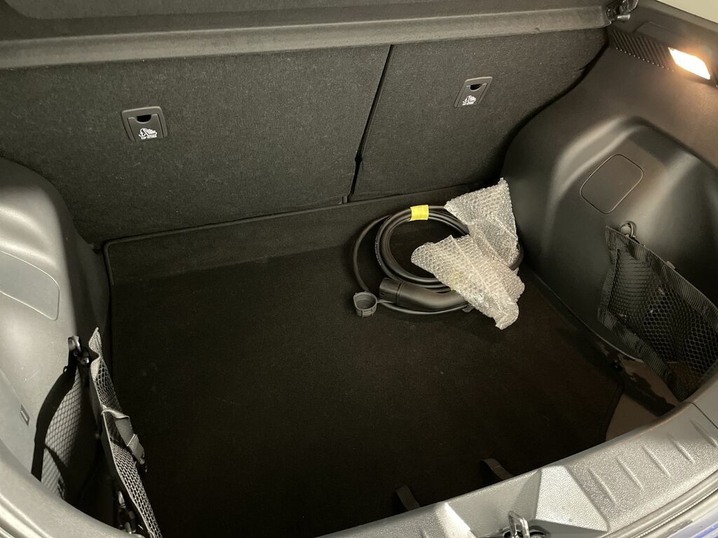 Nissan Leaf Tekna Grey #23