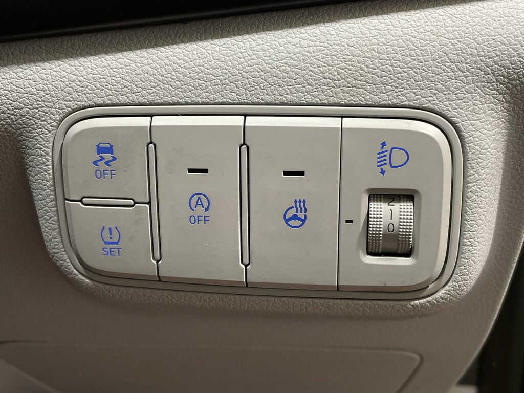 Hyundai Bayon Premium Grey #42