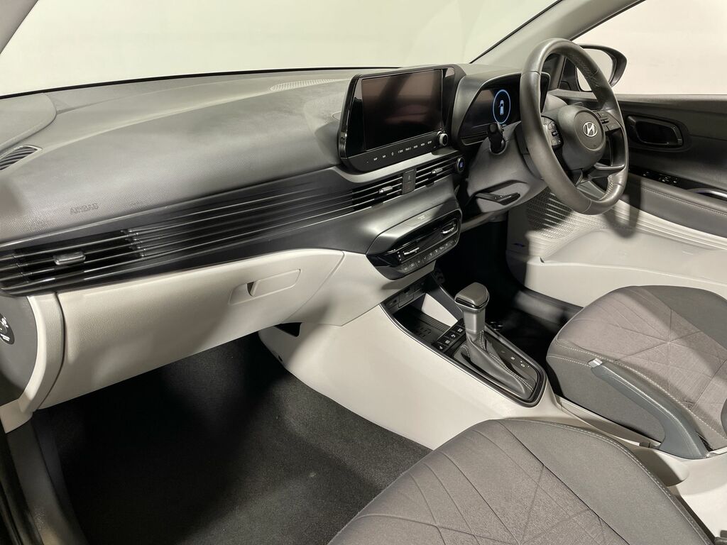 Hyundai Bayon Premium Grey #24