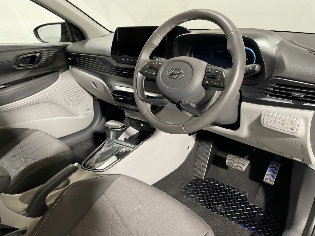 Hyundai Bayon Premium Grey #17
