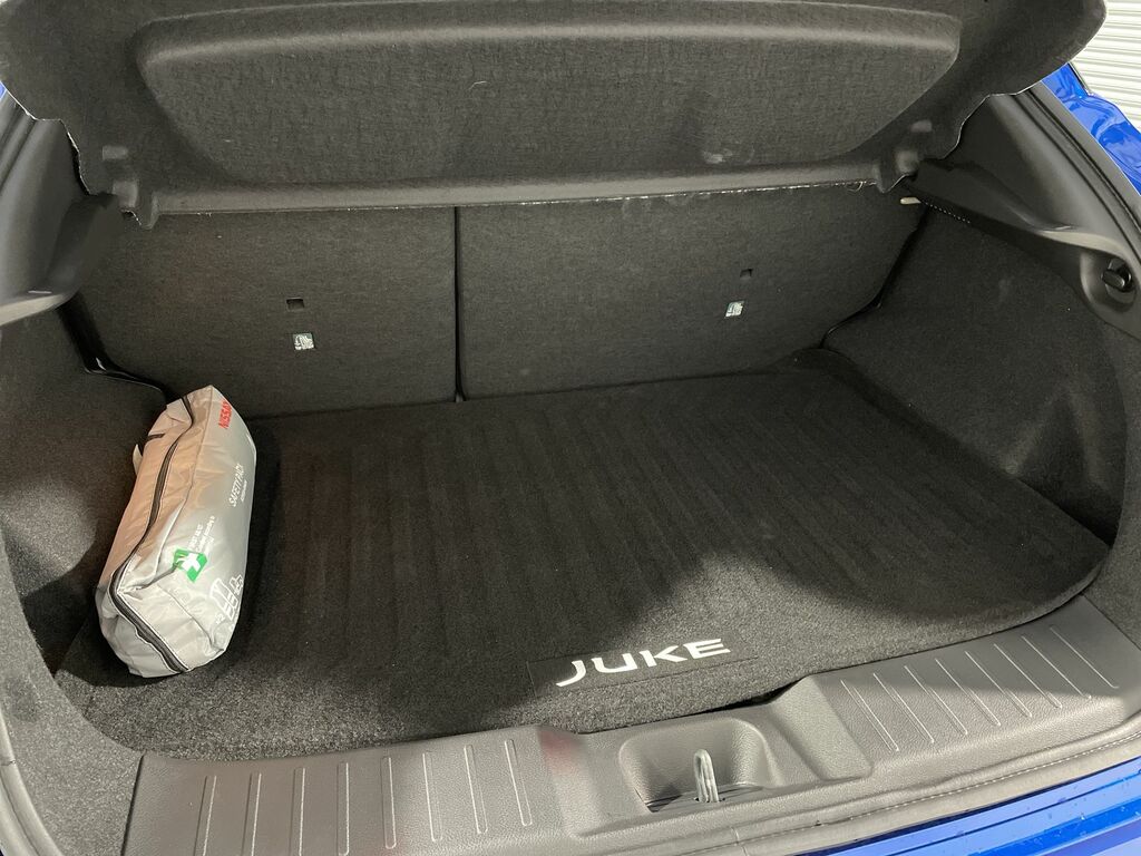 Nissan Juke Hatchback Black #21