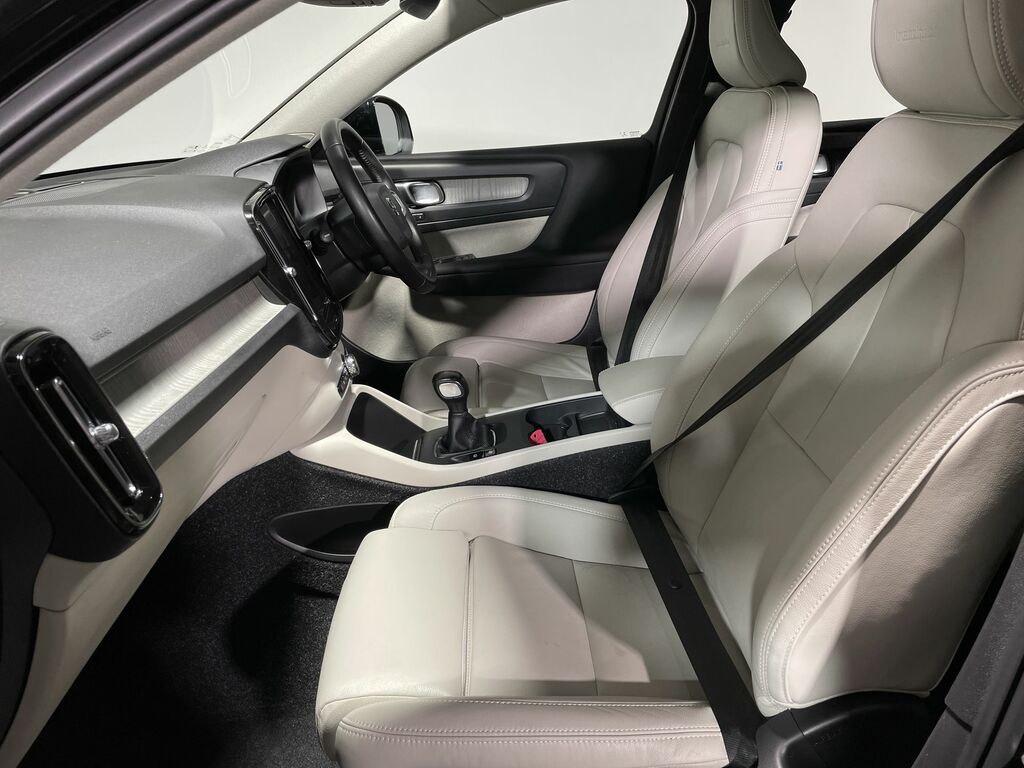 Volvo XC40 T3 Inscription Black #24