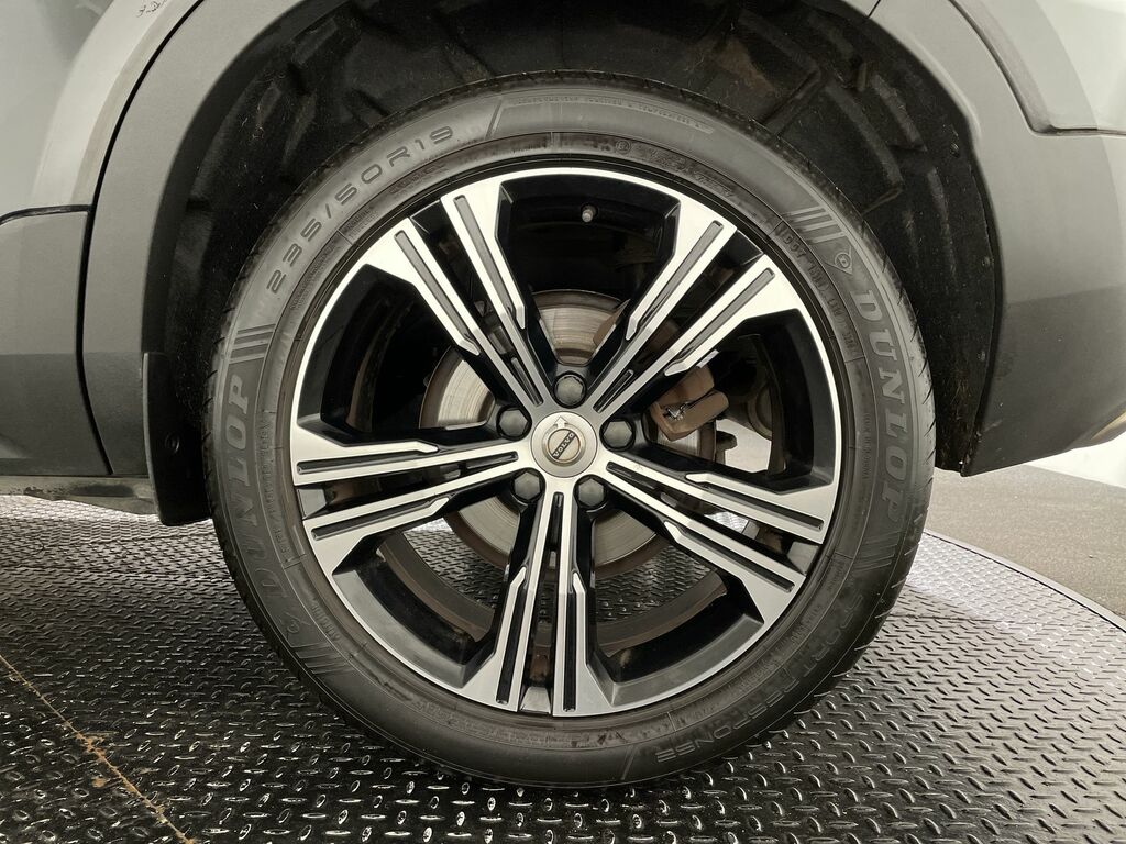 Volvo XC40 1.5 T3 163 Inscription Pro Black #5