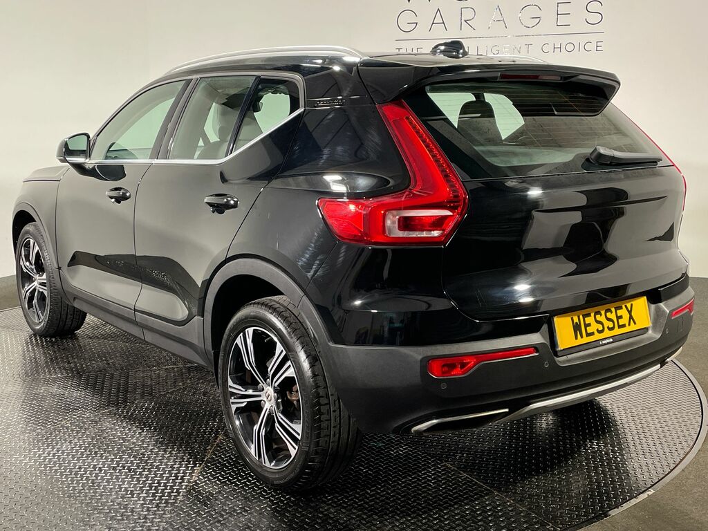 Volvo XC40 1.5 T3 163 Inscription Pro GL20XBF Black #4