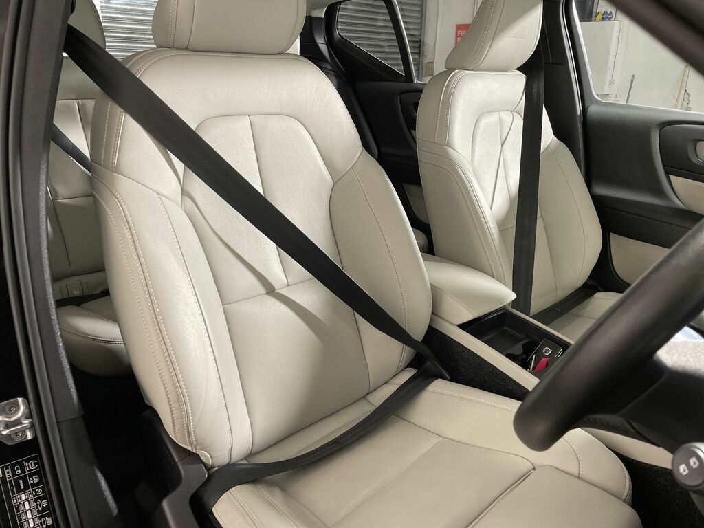 Volvo XC40 T3 Inscription Black #40