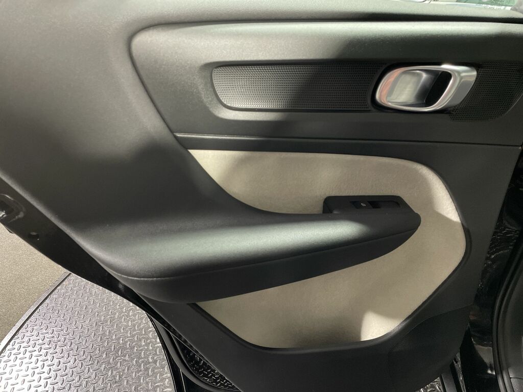 Volvo XC40 T3 Inscription Black #25
