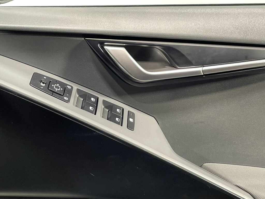 Kia e-Niro 150Kw 3 65Kwh Red #35