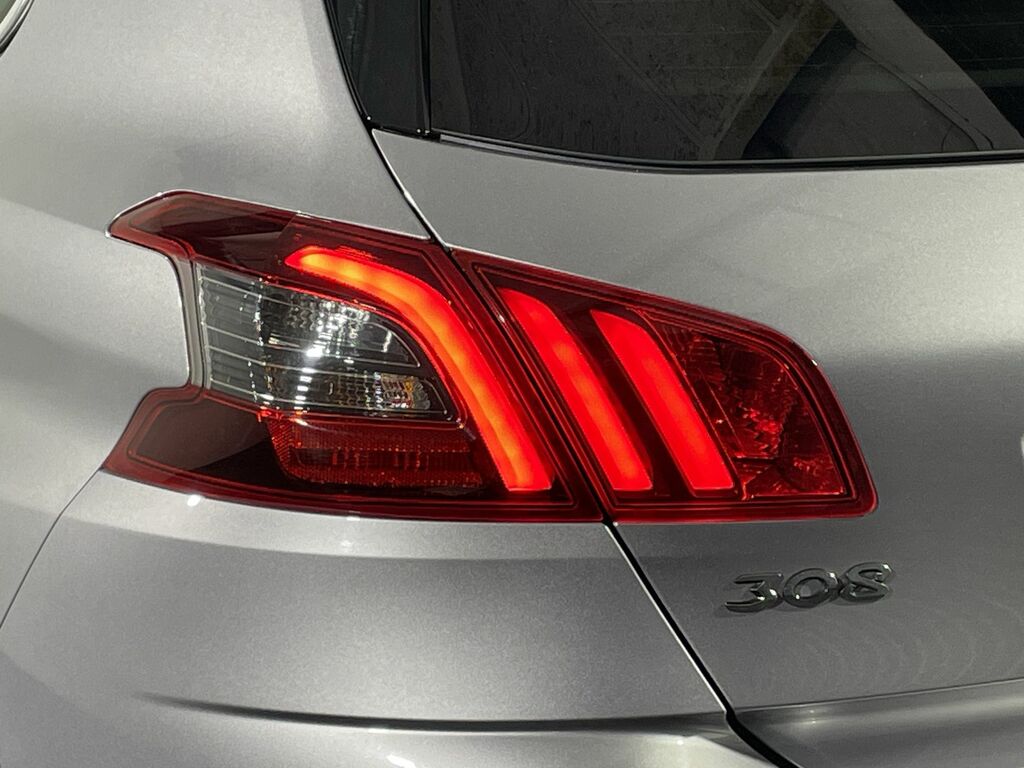 Peugeot 308 Tech Edition Red #21
