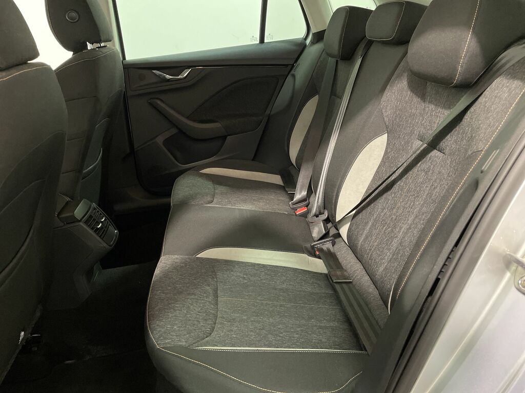 Skoda Kamiq Se L Tsi Silver #5