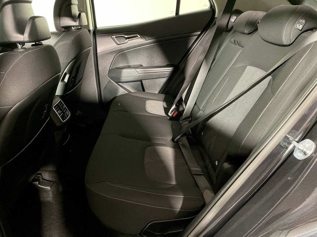 Kia Sportage 1.6T Gdi Hev Pure Black #5