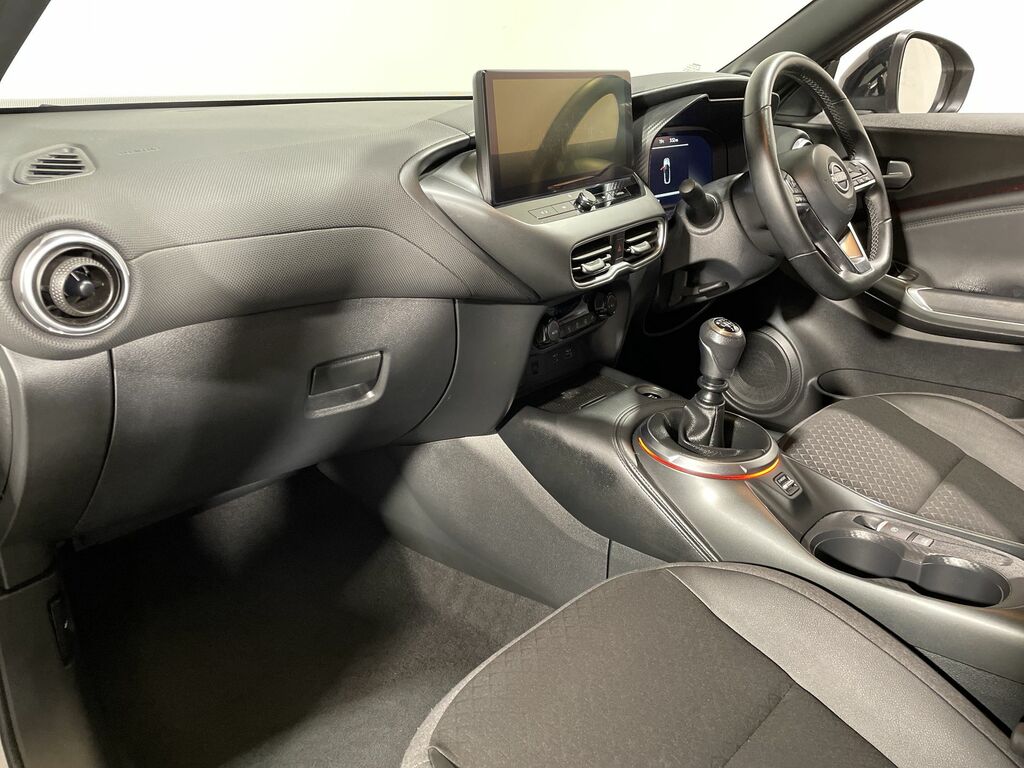 Nissan Juke Tekna Black #24