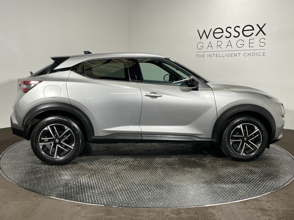 Nissan Juke Tekna Black #17