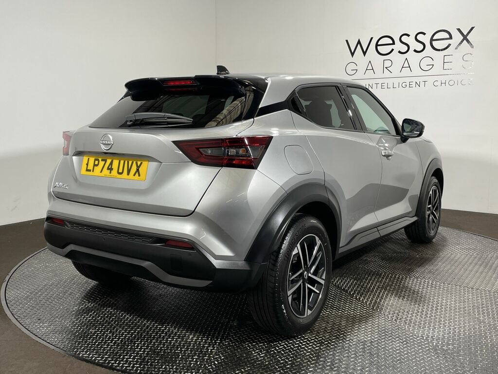 Nissan Juke Tekna Black #16