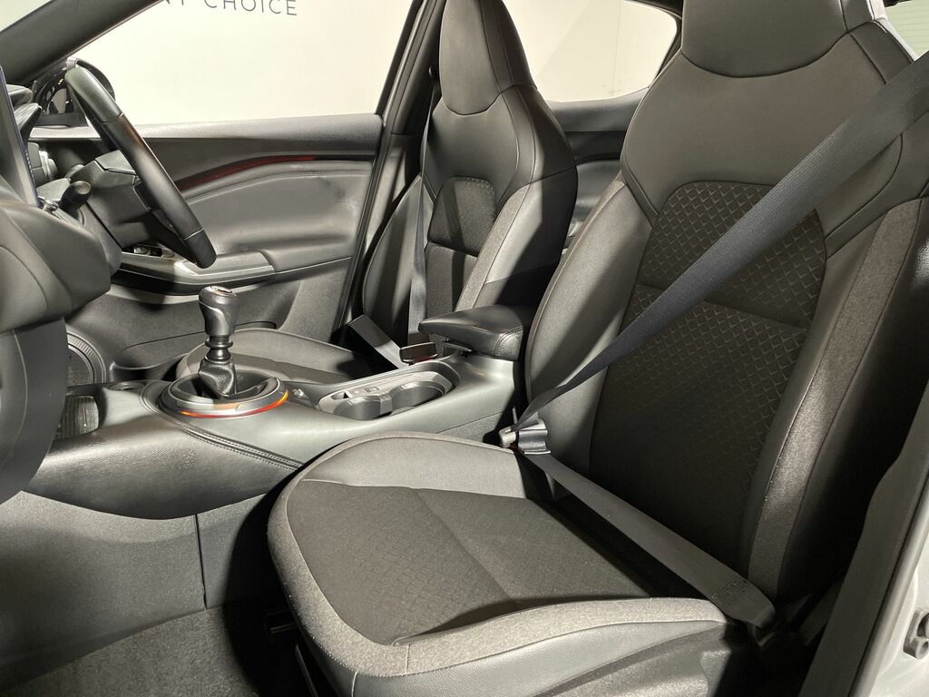 Nissan Juke Tekna Black #25