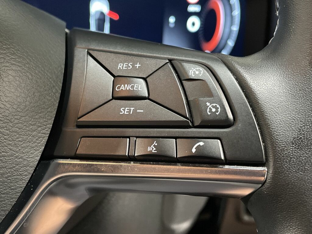 Nissan Juke Tekna Black #39