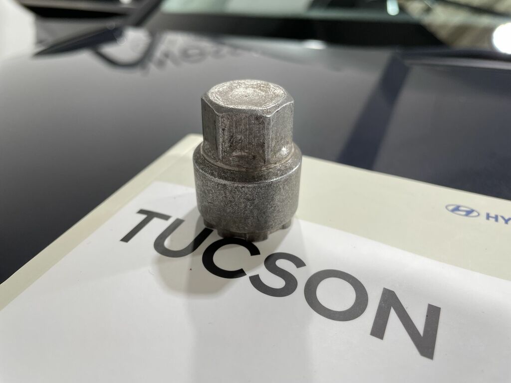 Hyundai Tucson Ultimate Silver #48