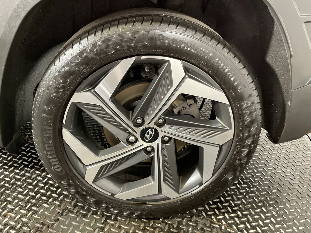 Hyundai Tucson Ultimate Silver #52