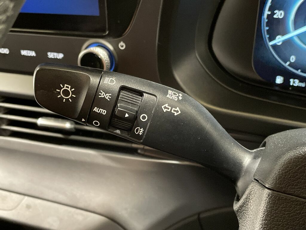 Hyundai Bayon Se Connect Blue #36