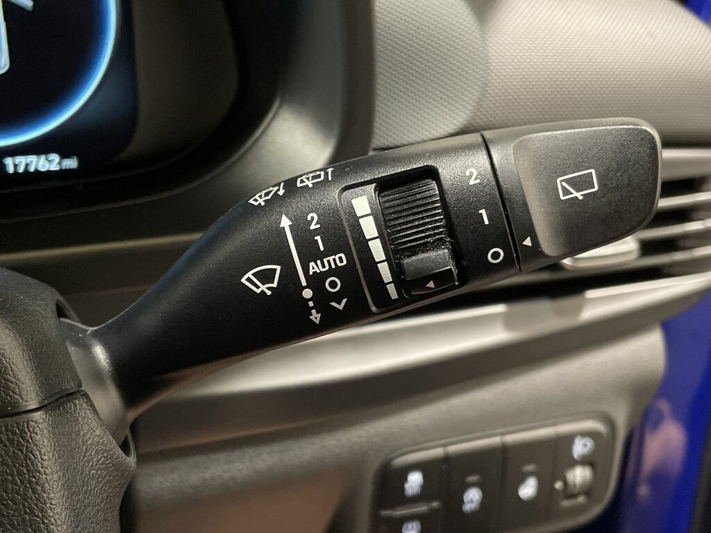 Hyundai Bayon Se Connect Blue #37