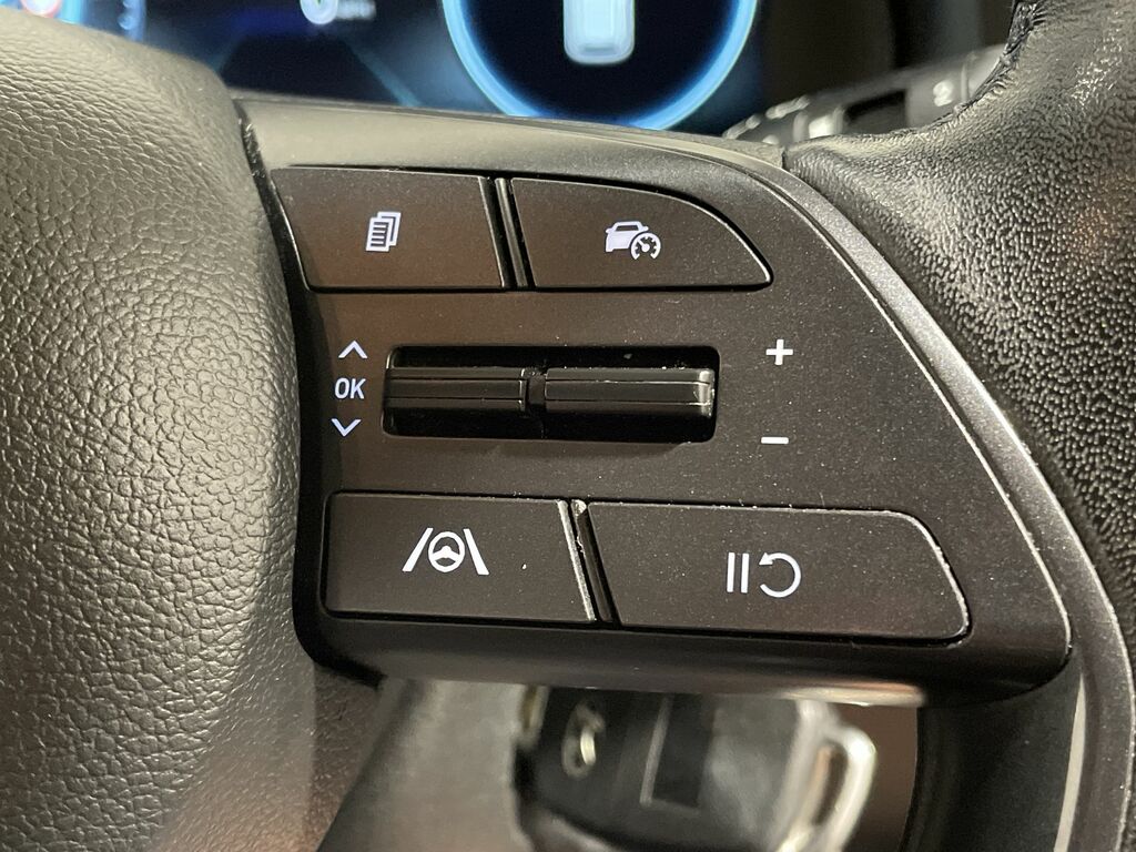 Hyundai Bayon Se Connect Blue #40