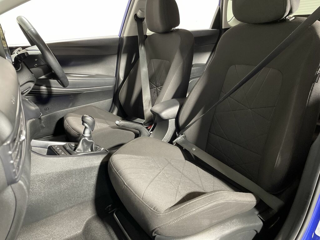 Hyundai Bayon Se Connect Blue #24