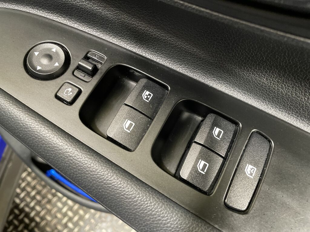 Hyundai Bayon Se Connect Blue #17