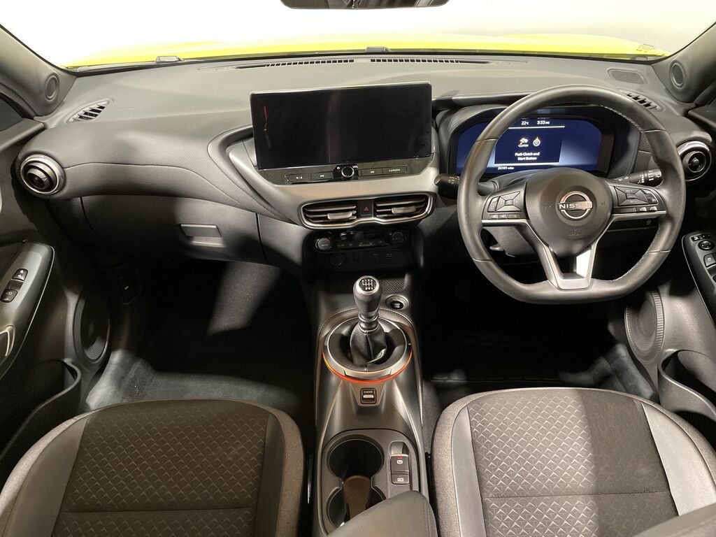 Nissan Juke 1.0 Dig-t N-connecta Yellow #2