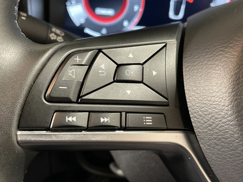 Nissan Juke N-connecta Grey #38