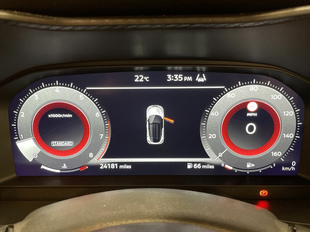 Nissan Juke N-connecta Grey #35