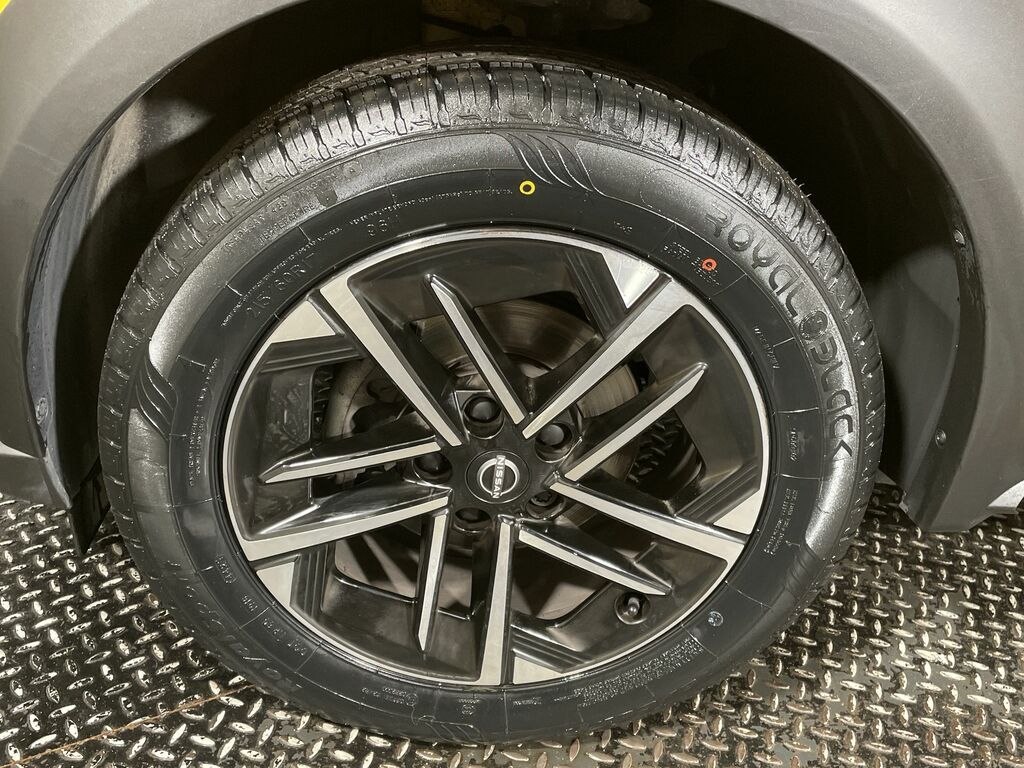 Nissan Juke N-connecta Grey #45