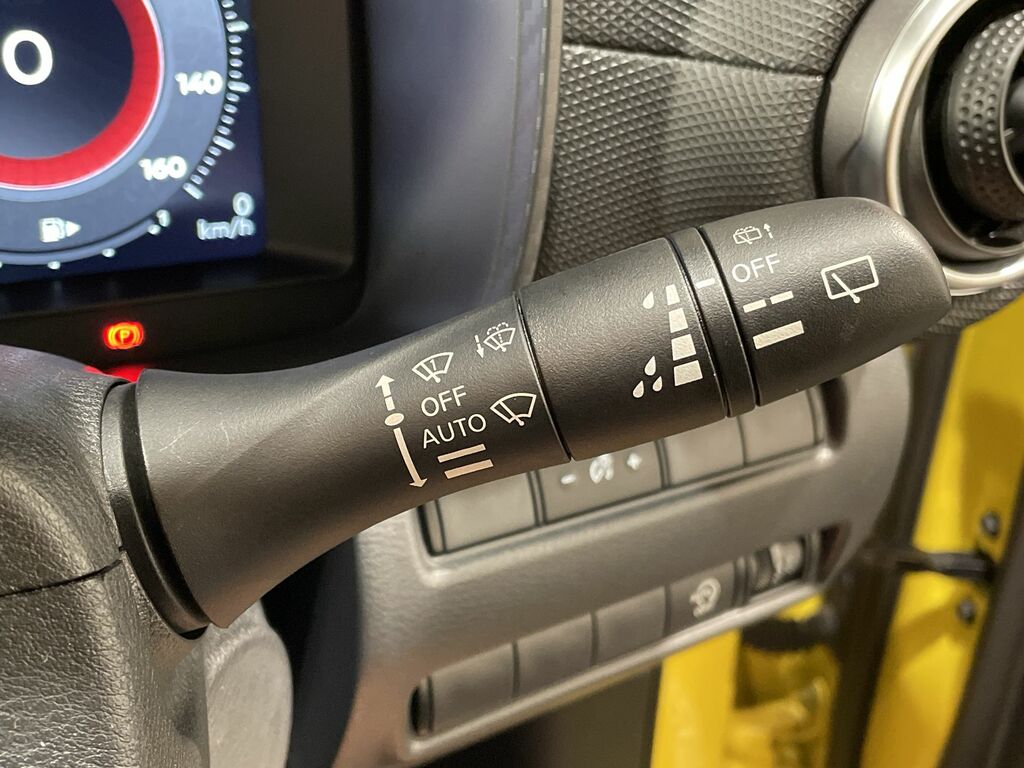 Nissan Juke N-connecta Grey #37