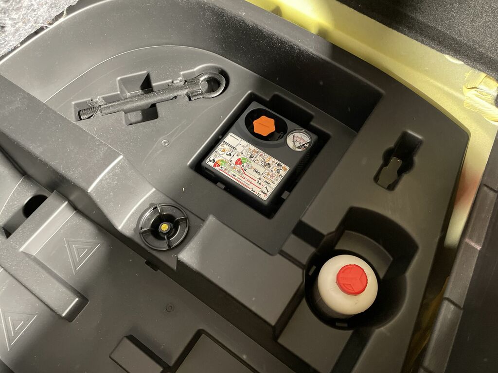 Nissan Juke N-connecta Grey #23