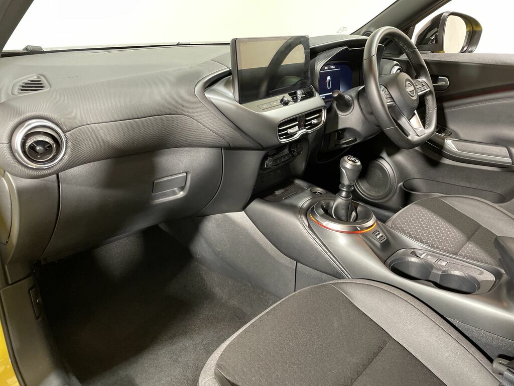 Nissan Juke N-connecta Grey #25