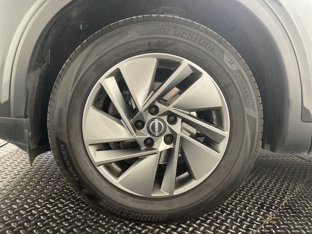 Nissan Qashqai Acenta Premium Grey #3