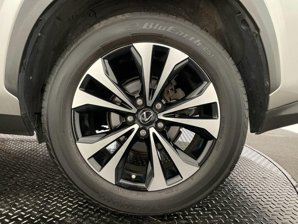 Lexus NX Nx 300H Takumi Cvt Silver #9