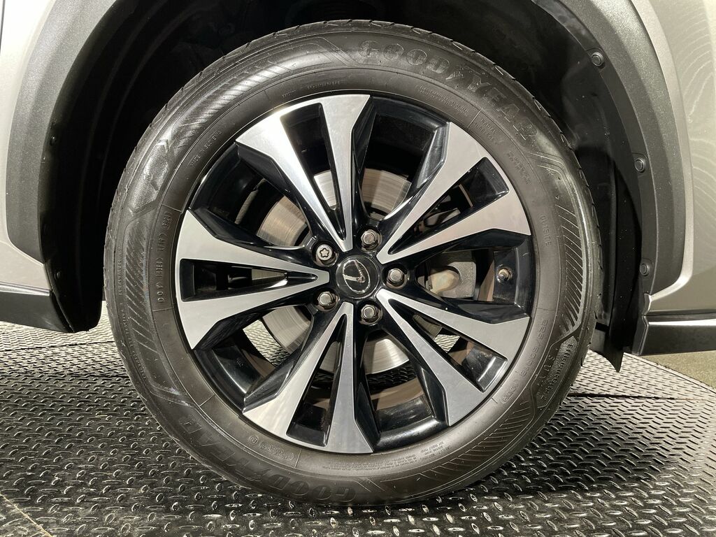 Lexus NX Nx 300H Takumi Cvt Silver #11