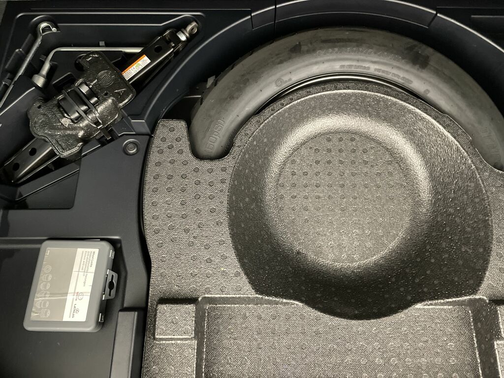 Lexus NX Nx 300H Takumi Cvt Silver #24
