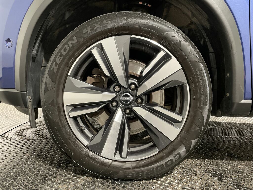 Nissan X-Trail Tekna Silver #8