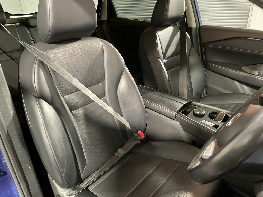 Nissan X-Trail Tekna Silver #40