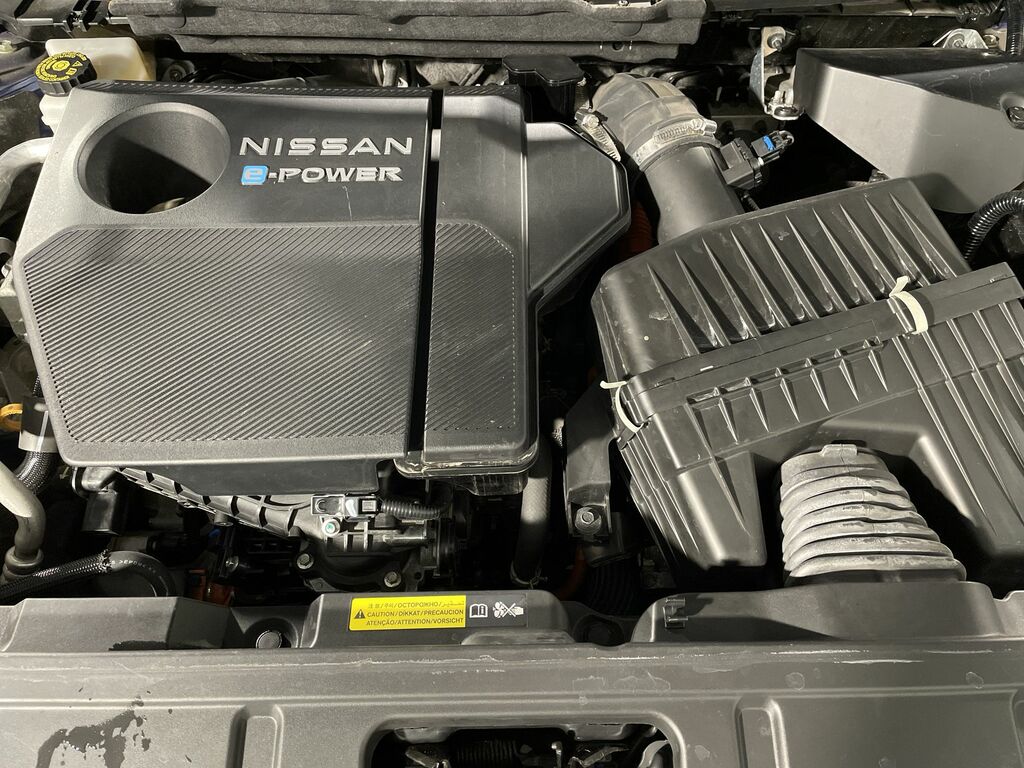 Nissan X-Trail Tekna Silver #50