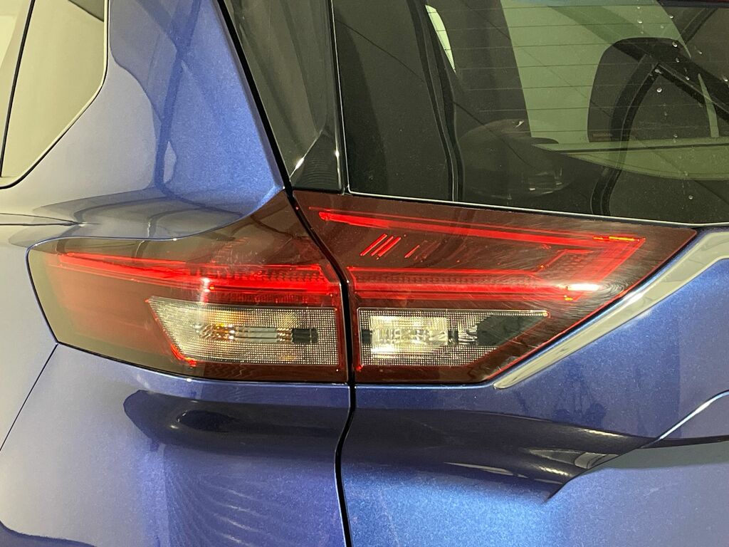 Nissan X-Trail Tekna Silver #22