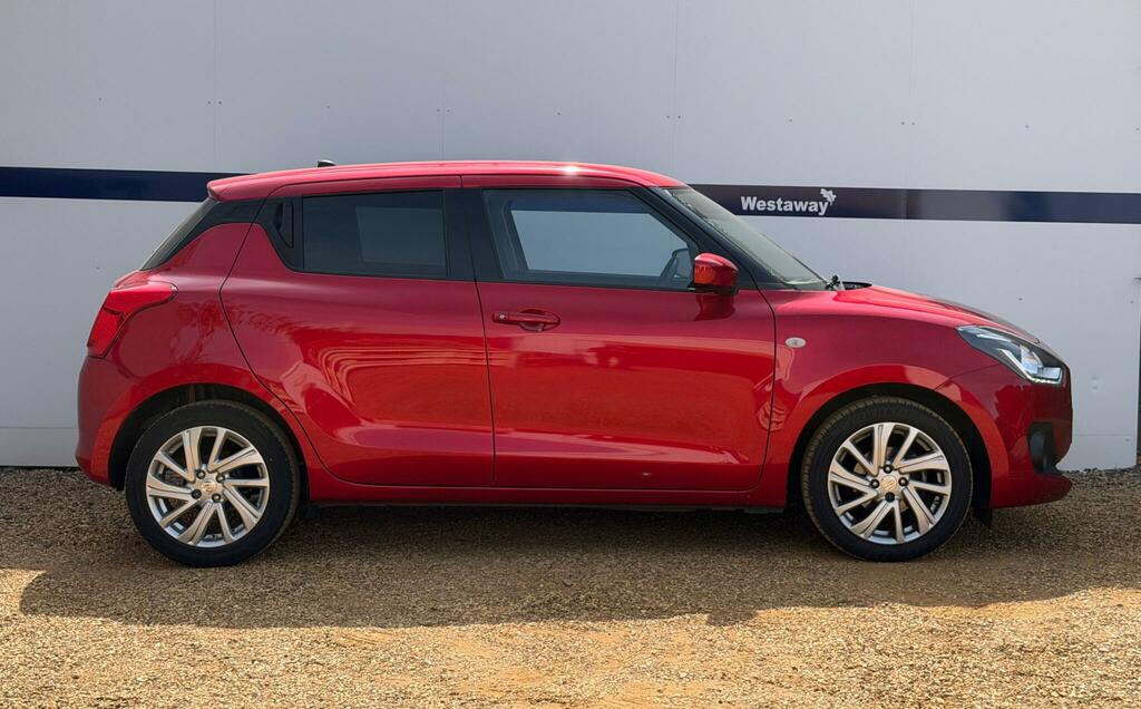 Suzuki Swift 1.2 Dualjet 83 12V Hybrid Sz-t - 2023 72 AF72KOH Red #6