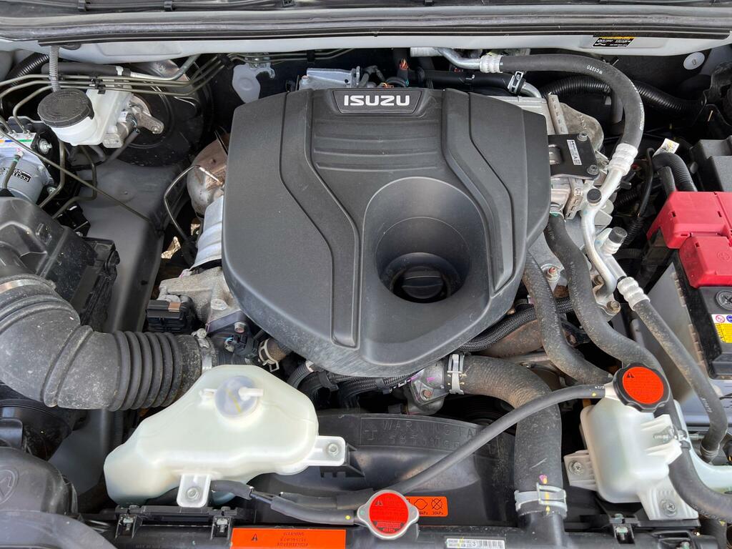 Isuzu D-Max V-cross Auto Grey #51
