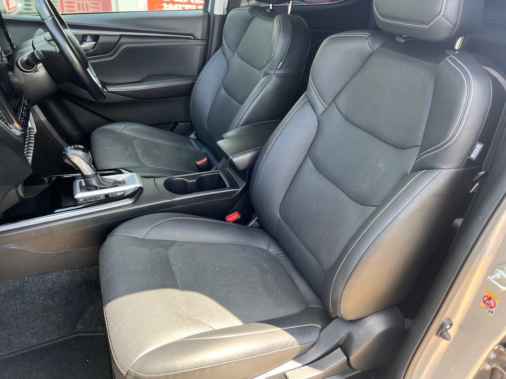 Isuzu D-Max V-cross Auto Grey #16